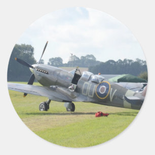 MkIX Spitfire At Rest Classic Round Sticker