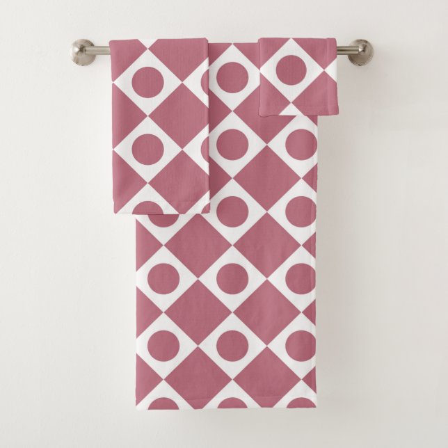 Mod Retro 60's Wildberry Bath Towel Set (Insitu)