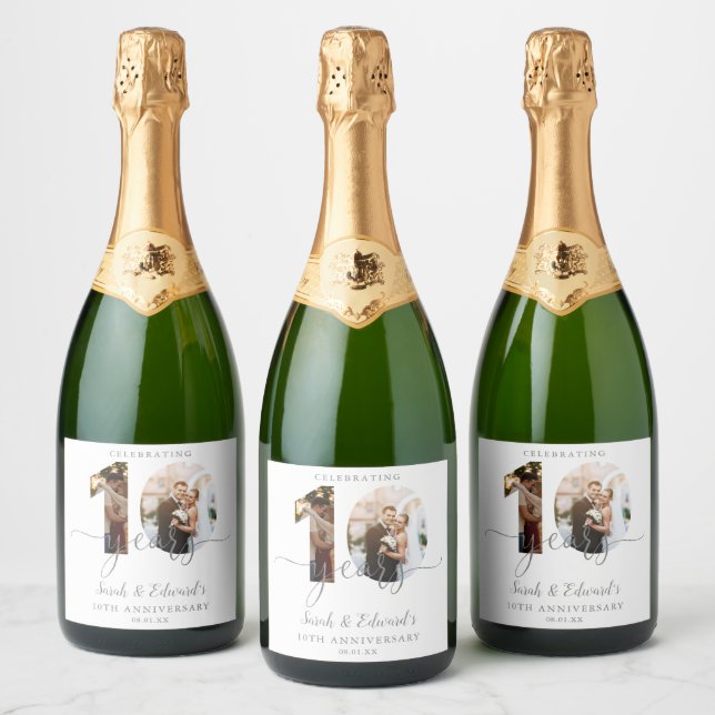 Modern 10th Wedding Anniversary 2 Photo Sparkling Wine Label (Bottles)
