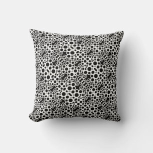 Modern Abstract BW circles pattern Cushion