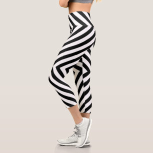 Modern Abstract Chevron Pattern Capri Leggings