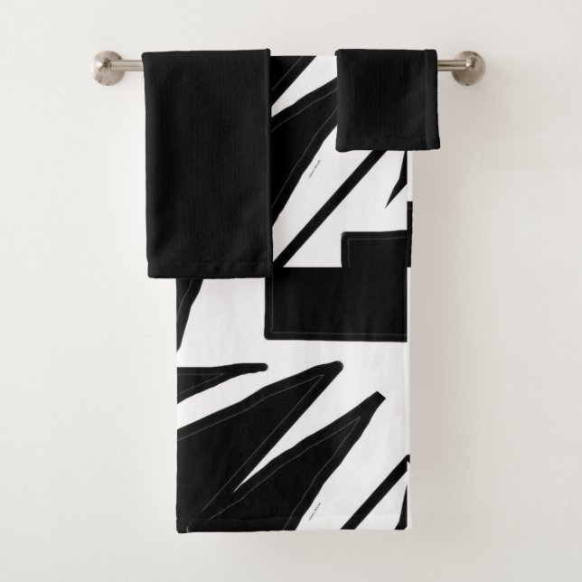 MODERN ABSTRACT GEOMETRIC BLACK + WHITE BATH TOWEL SET (Insitu)