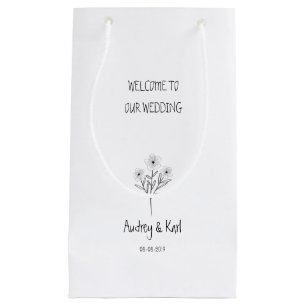 Modern and Minimalist Twig anf Wildflowers Design Small Gift Bag