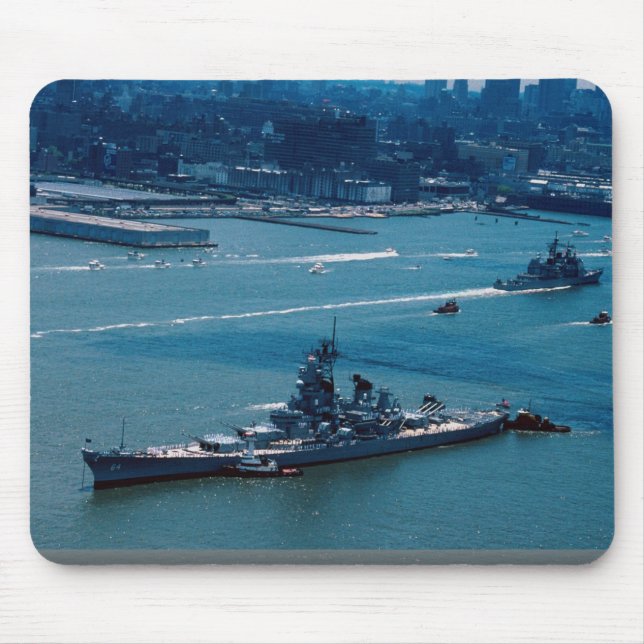 Modern battleship, "USS Wisconsin", New York, U.S. Mouse Mat (Front)