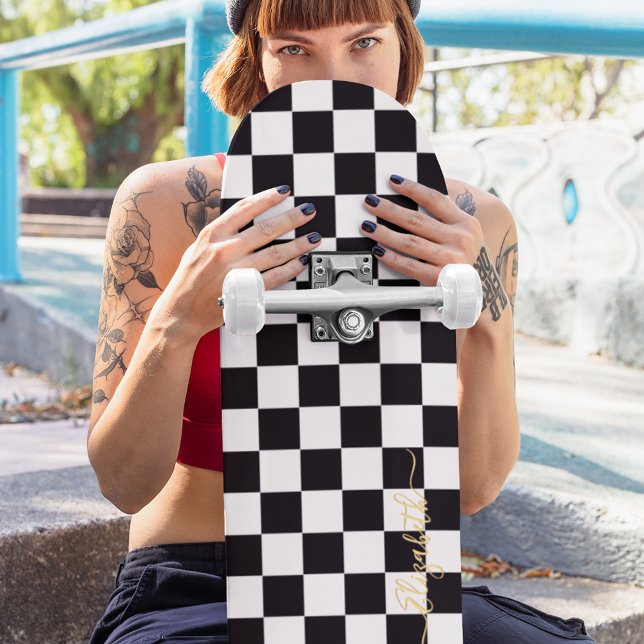 Modern Black White Chequered Gold Monogram Signed Skateboard (Modern Black White Checkered Gold Monogram Signed Skateboard)