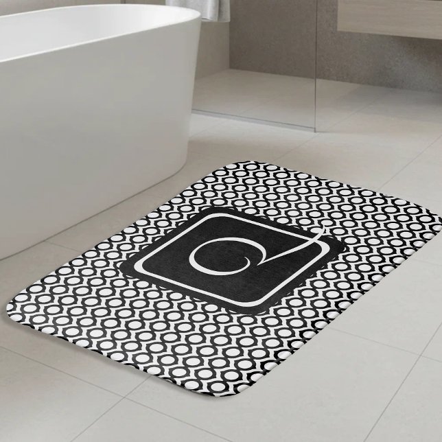Modern Black White Linked Rings Monogram Bath Mat (Creator Uploaded)