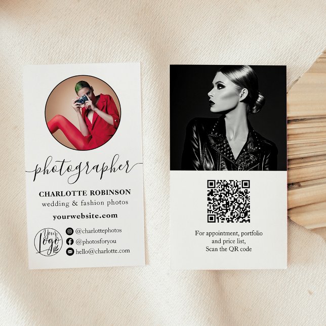 Modern Black white photo qr code logo photographer Business Card (Modern Black white photo qr code logo photographer Business Card)