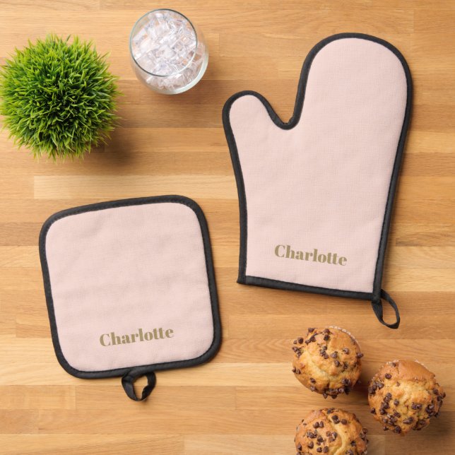 Modern blush pink gold custom name text monogram oven mitt & pot holder set (Top Down)