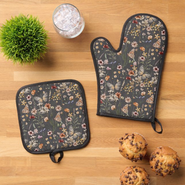 Modern Boho Floral Monogram Name Oven Mitt & Pot Holder Set (Top Down)