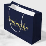 Modern Bridesmaid Proposal Large Gift Bag<br><div class="desc">Modern Bridesmaid Proposal Gift Bag features personalised bridesmaid's name in gold modern script font style on navy blue background. Also perfect for maid of honour, flower girl, groomsman, best man and ring bearer. Please Note: The foil details are simulated in the artwork. No actual foil will be used in the...</div>