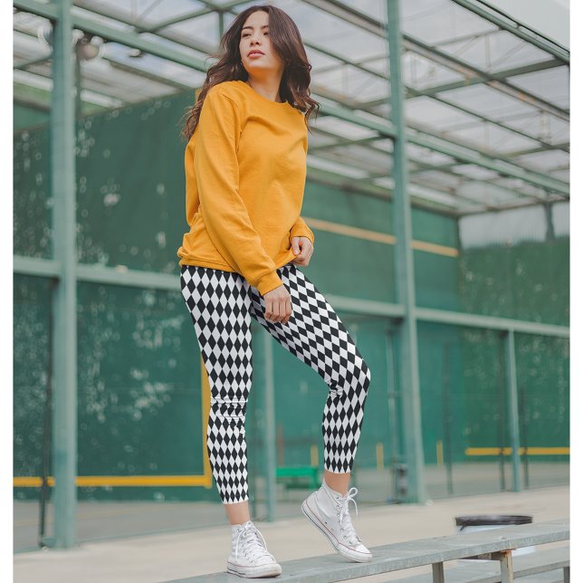 Modern Chic Stylish Black White Harlequin Pattern Leggings (Modern Chic Stylish Black White Harlequin Pattern Leggings)