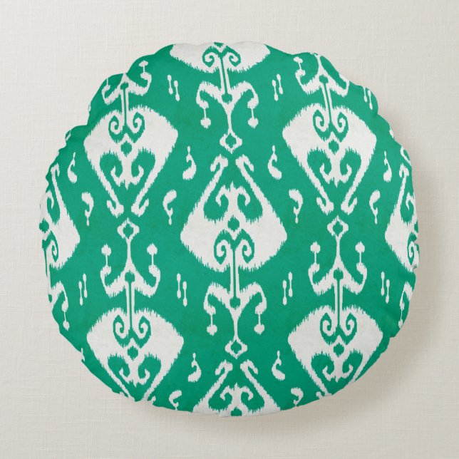 Modern chic textured green ikat tribal pattern round cushion (Front)