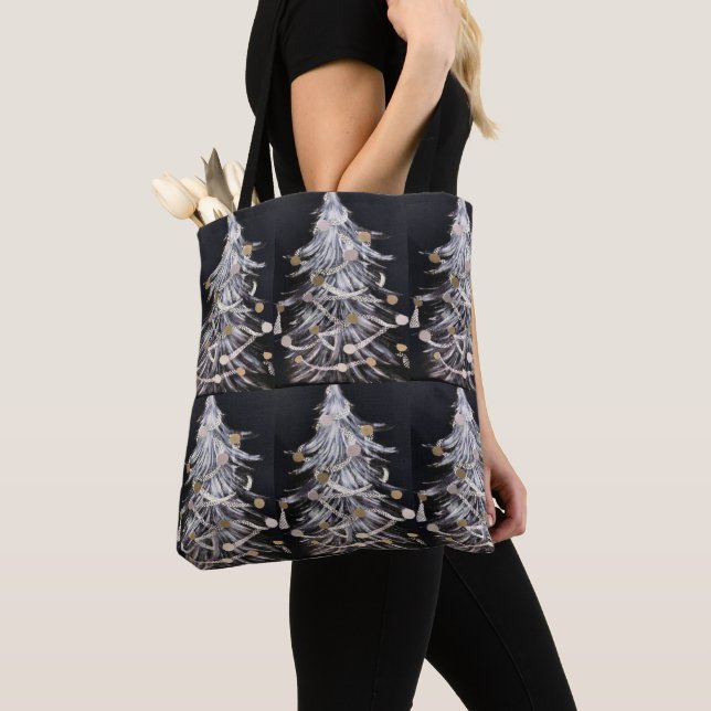 **MODERN CHRISTMAS TREE** TOTE (Close Up)