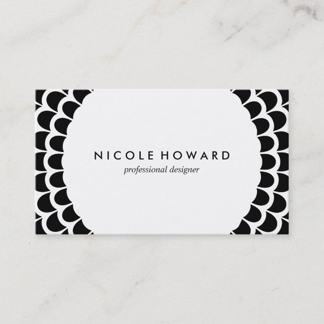 Modern Curved Pattern Business Card (Front)