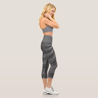 Modern curves, lines pattern, graphite grey colour capri leggings