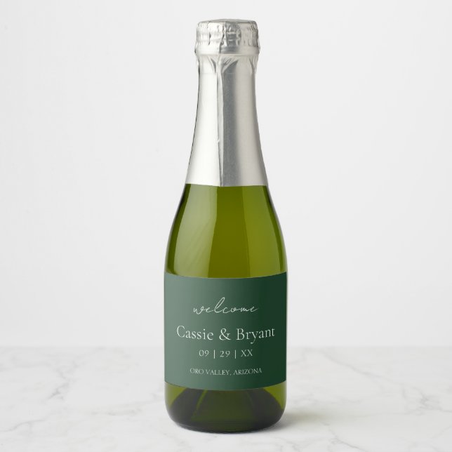 Modern Elegant Emerald Green Wedding Welcome Gift Sparkling Wine Label (Front)