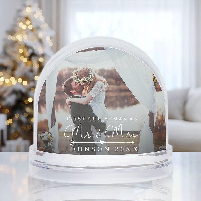 Modern Elegant First Married Snowglobe (Creator Uploaded)