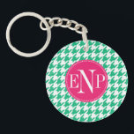 Modern Emerald Green Houndstooth Personalised Key Ring<br><div class="desc">Modern stylish design featuring a emerald green and white houndstooth pattern. Personalise it with your name and monogram on the bright girly pink round frame. Luxury option for the trendy woman! Ideal for animal lovers ***PLEASE use the customise it orange button to change font size and style, you can also...</div>