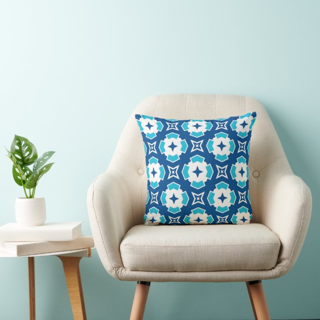 Modern Geometric Blue and White Quatrefoil Pattern Cushion (Chair)