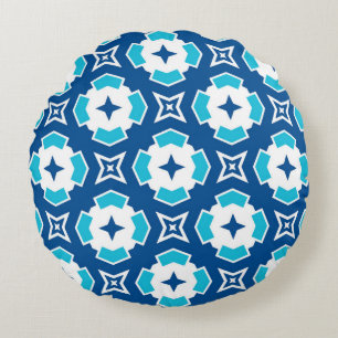 Modern Geometric Blue and White Quatrefoil Pattern Round Cushion