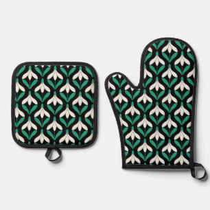 Modern geometric snowdrop oven mitt & pot holder set