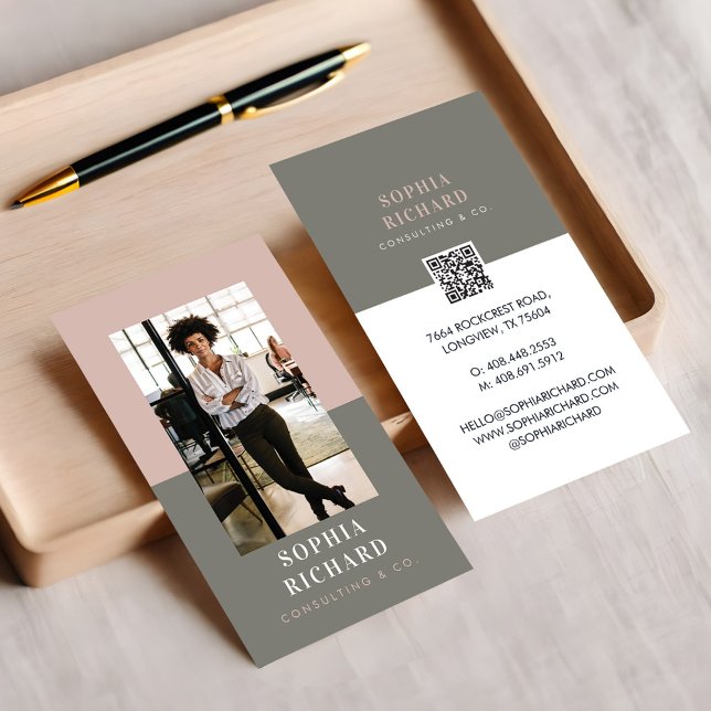 Modern Minimal Pink & Grey Business Photo QR Code Business Card (Modern Minimal Pink & Grey Business Photo QR Code Business Card)