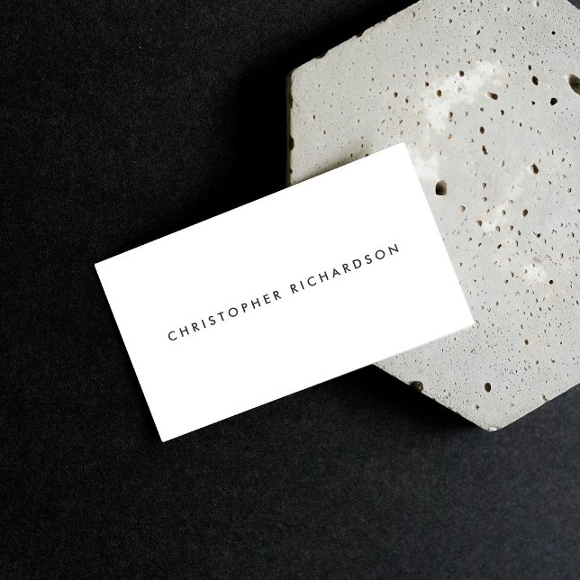 MODERN & MINIMAL White Business Card (Creator Uploaded)