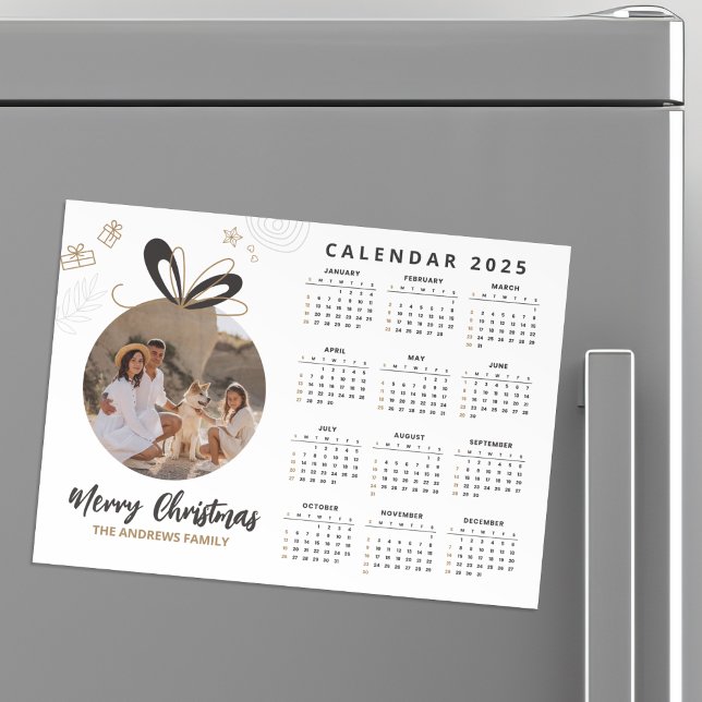 Modern Minimalist Christmas Family Photo Calendar (Creator Uploaded)