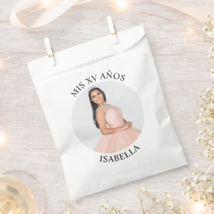 Modern Minimalist Mis XV Años Round Photo Favour Bags