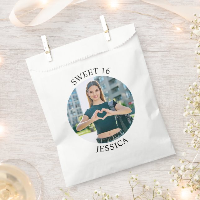Modern Minimalist Sweet 16 Birthday Circle Photo Favour Bags (Clipped)