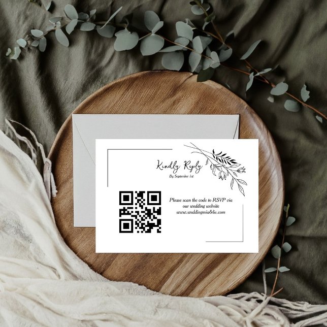 Modern minimalist wedding Kindly RSVP Card (Creator Uploaded)