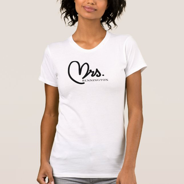  Modern Mrs. Wedding Newlywed T-Shirt (Front)