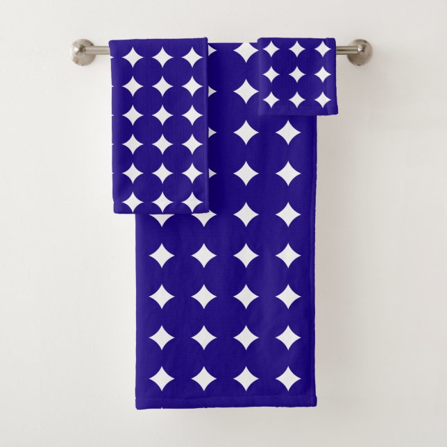 Modern Navy Blue and White Pattern Bath Towel Set (Insitu)