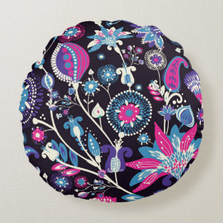 Modern paisley: traditional oriental pattern. round cushion