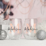 Modern Personalised Gold Pink Monogram Stemless Wine Glass<br><div class="desc">Elevate any celebration with our Modern Personalised Gold Pink Monogram Stemless Wine Glass. This chic and versatile glass is adorned with a sleek gold and black monogram, making it the perfect gift for wedding parties, bridesmaids, and birthdays . Customise with a name for an extra touch of sophistication. Durable and...</div>