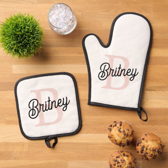 Modern Personalised Monogram and Name Pastel Pink Oven Mitt & Pot Holder Set (Top Down)
