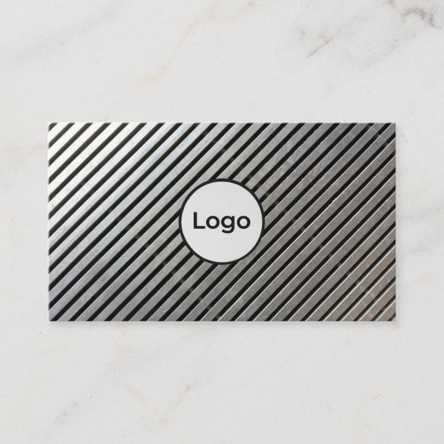 Modern Professional Minimal Logo Business Card (Front)