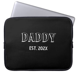 Modern Simple Daddy Est Year Bold Typography Gift  Laptop Sleeve