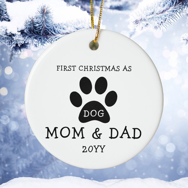 Modern SImple First Christmas As Dog Mum & Dad Ceramic Tree Decoration (Modern SImple First Christmas As Dog Mom & Dad Ceramic Ornament
)