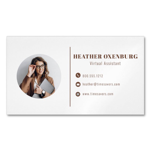 Modern Simple Minimalist QR Code Social Media  Magnetic Business Card (Front)