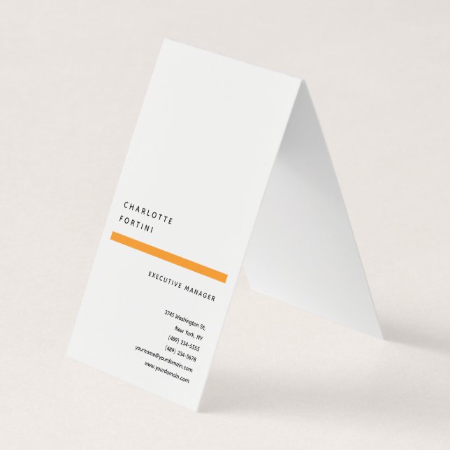 Modern Simple Trendy Minimalist  Business Card (Front)