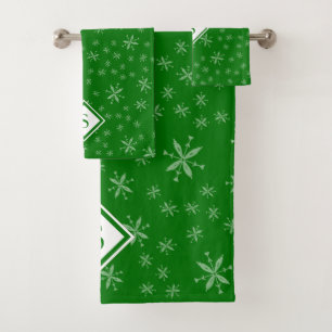 Modern Snowflake Pattern on Green Monogrammed Bath Towel Set