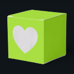 Modern Solid Lime Green Simple Chic Elegant Favour Box<br><div class="desc">Modern Solid Lime Green Simple Chic Elegant Favour Boxes features a modern solid black. Perfect for Valentine's Day,  Women's Day,  Mother's Day,  birthday parties,  anniversary,  weddings,  baby showers and more. Created by Evco Studio www.zazzle.com/store/evcostudio</div>