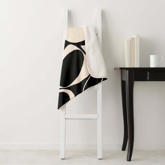 Modern Stylish Black Cream Abstract Pattern Sherpa Blanket (In Situ)