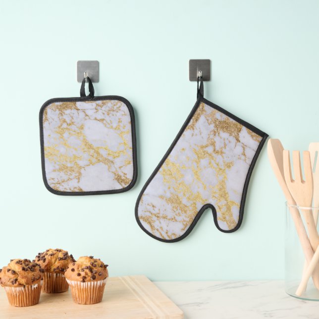 Modern Trendy Gold Glitter Marble Oven Mitt & Pot Holder Set (Insitu(Hanging))