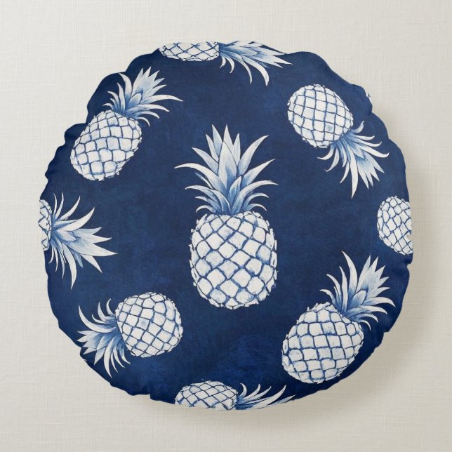 Modern Tropical Pineapple Watercolor Round Cushion (Front)