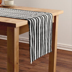 Modern Vertical Stripes Pattern Short Table Runner