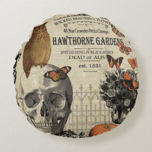 Modern vintage Halloween owl and skull Round Cushion