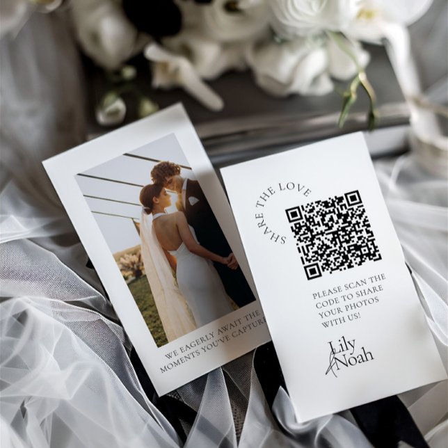 Modern Wedding Photo Share The Love QR Code Enclosure Card (Modern Wedding Photo Share The Love QR Code Enclosure Card)