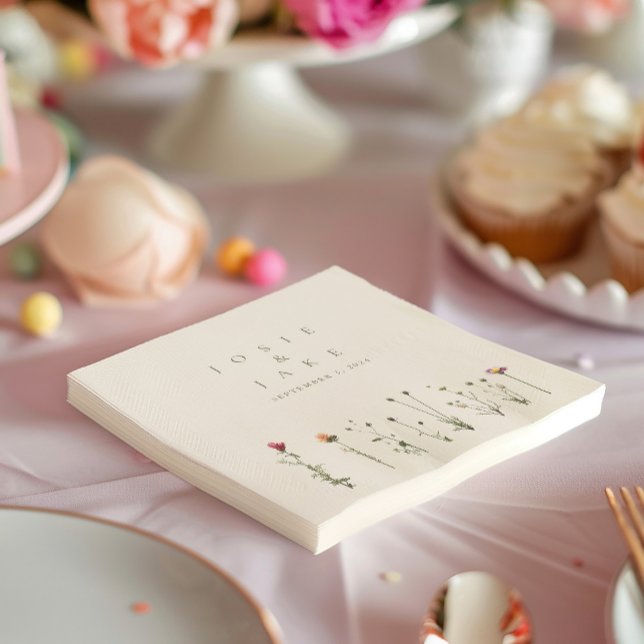 Modern wild flowers Napkins (Modern and minimalist napkins featuring a beautiful wild flowers illustration.)